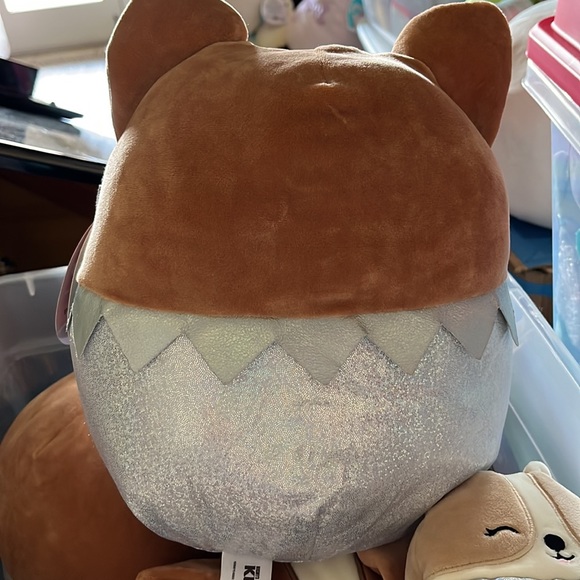 RARE Squishmallow Hershey’s Kisses Regina the Corgi Valentine’s BNWT & SCENTED - Picture 5 of 5